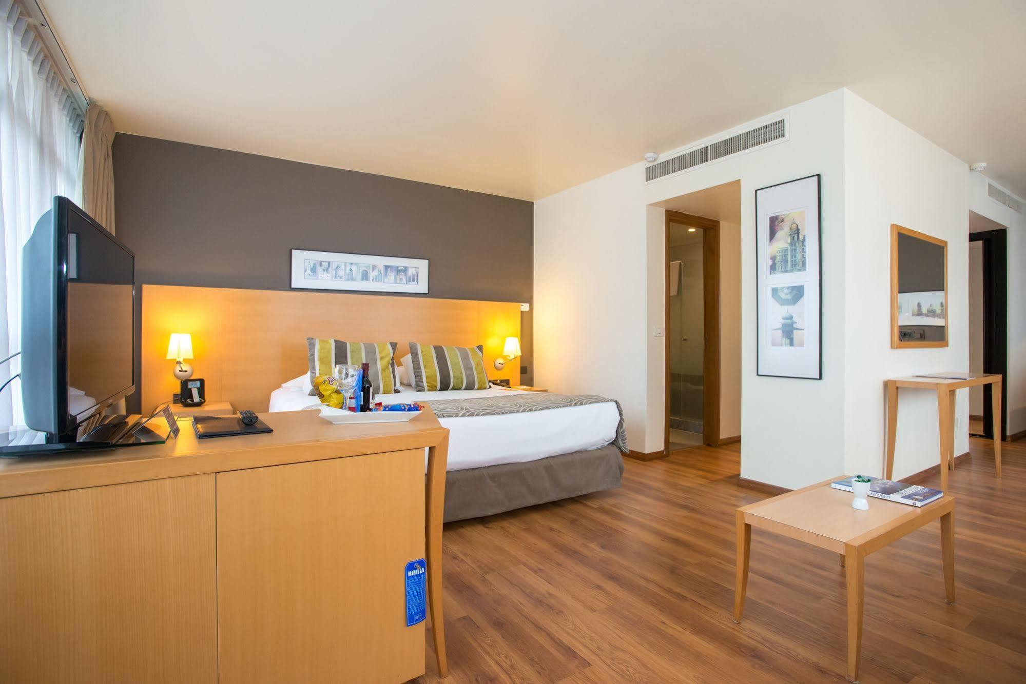 Tryp Montevideo Hotel Exteriér fotografie